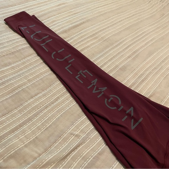 Lululemon Wunder Under High Rise Tight Leggings Lunar New Year Garnet 6 W5CNWS - Picture 4 of 11